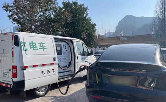 永嘉汽车搭电